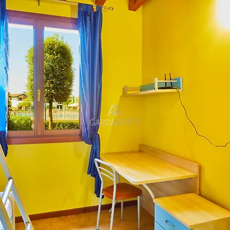 - Borgo Esclusivo Con Piscine E Campi Sportivi * 佩斯基耶拉德加达