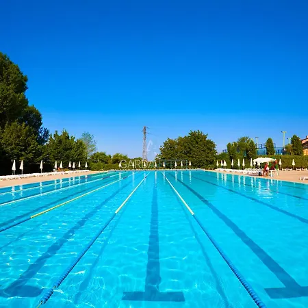 - Borgo Esclusivo Con Piscine E Campi Sportivi 公寓 *